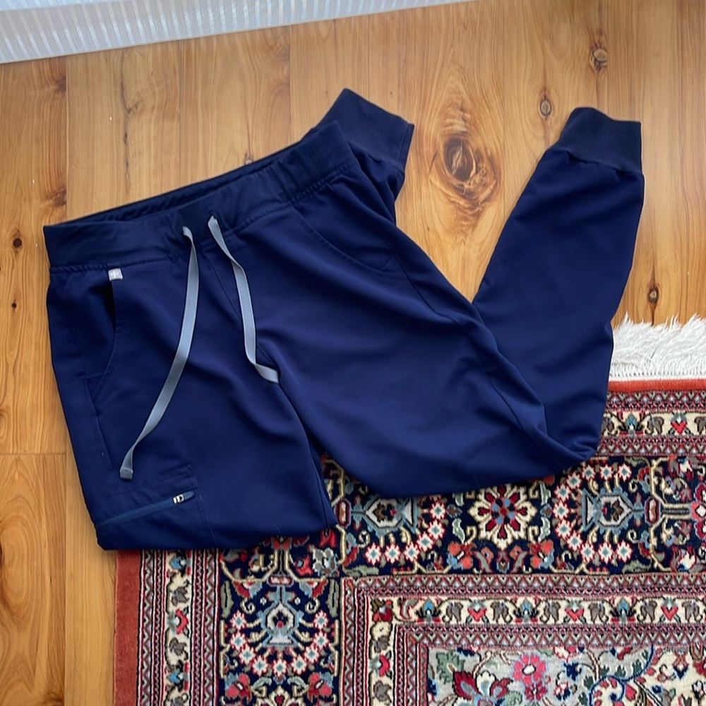 Figs scrubs navy
